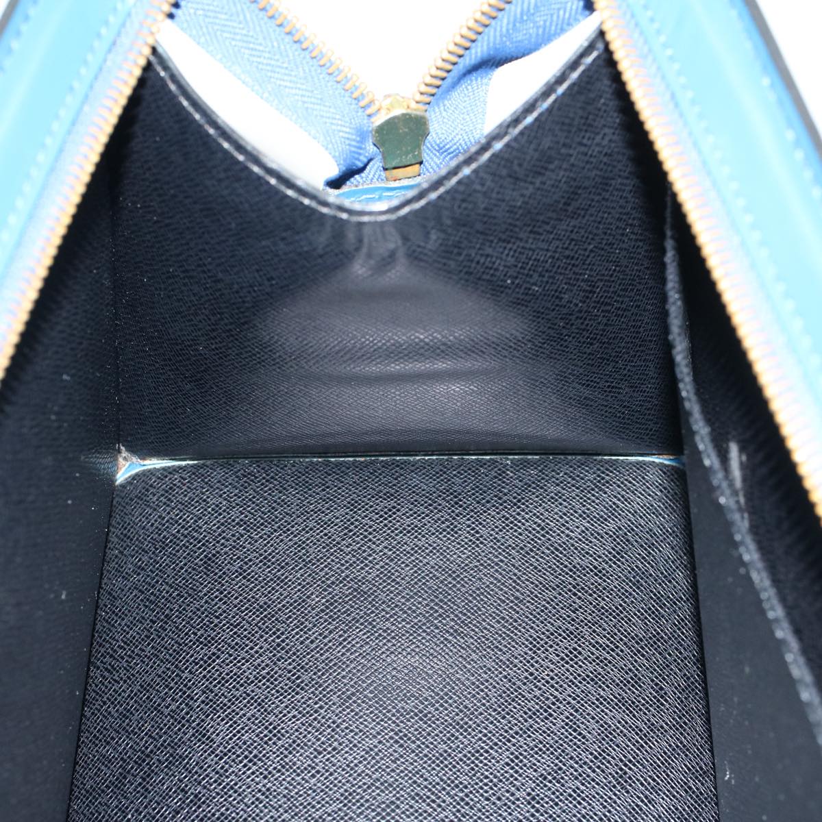 LOUIS VUITTON Epi Sac Triangle Hand Bag Blue M52095 LV 46557
