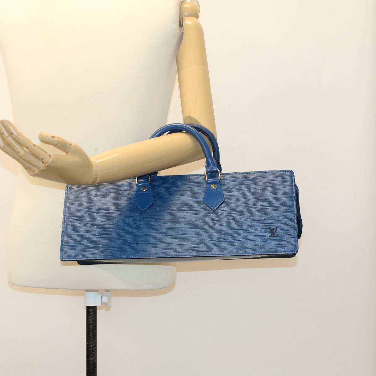 LOUIS VUITTON Epi Sac Triangle Hand Bag Blue M52095 LV 46557
