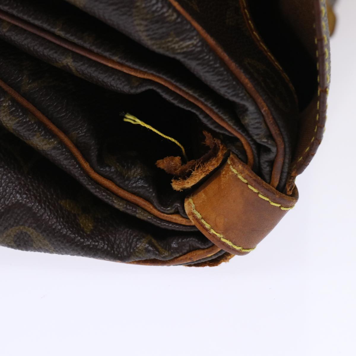 LOUIS VUITTON Monogram Saumur 35 Shoulder Bag M42254 LV 46574