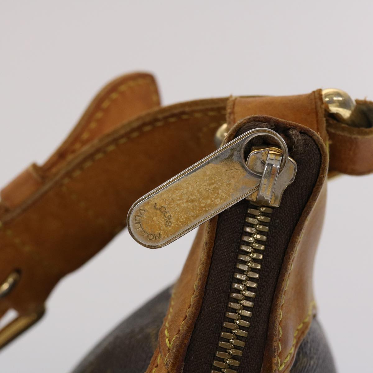 LOUIS VUITTON Monogram Thames GM Shoulder Bag M56383 LV 46575