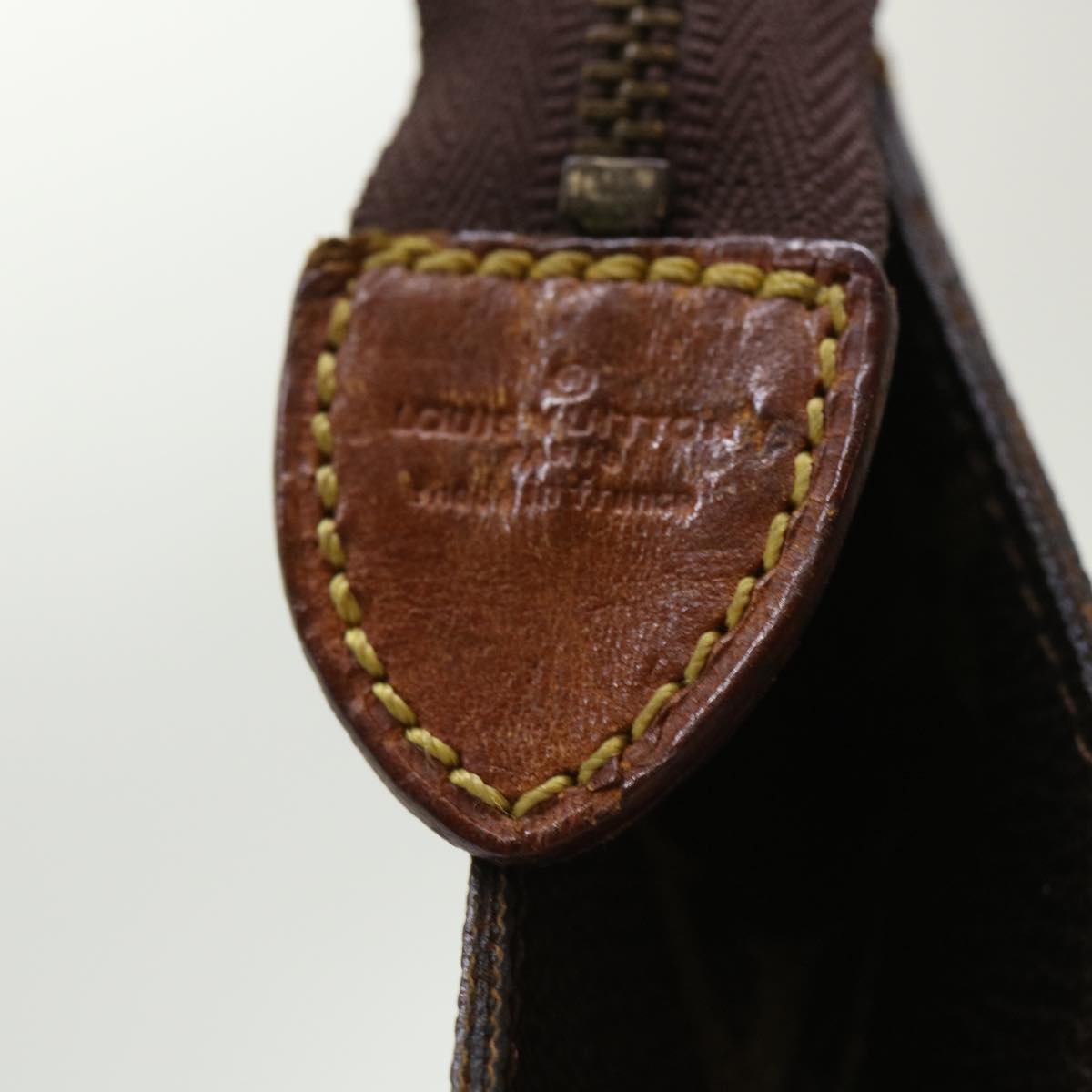 LOUIS VUITTON Monogram Poche Toilette 26 Pouch M47542 LV 46579