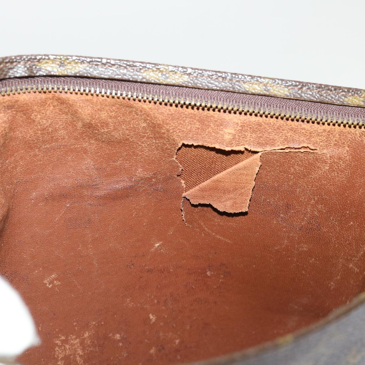 LOUIS VUITTON Monogram Poche Toilette 26 Pouch M47542 LV 46579
