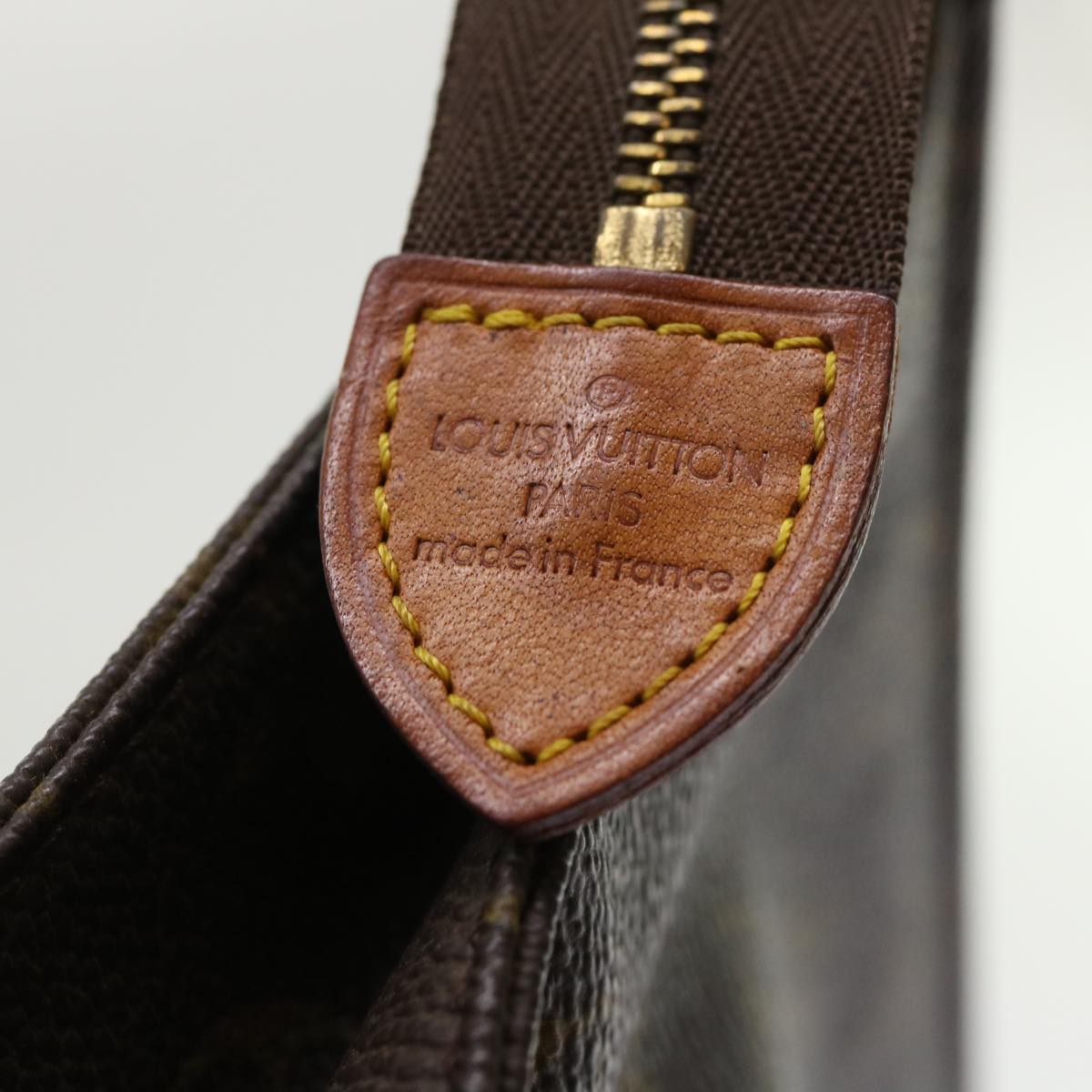 LOUIS VUITTON Monogram Poche Toilette 19 Pouch M47544 LV 46581