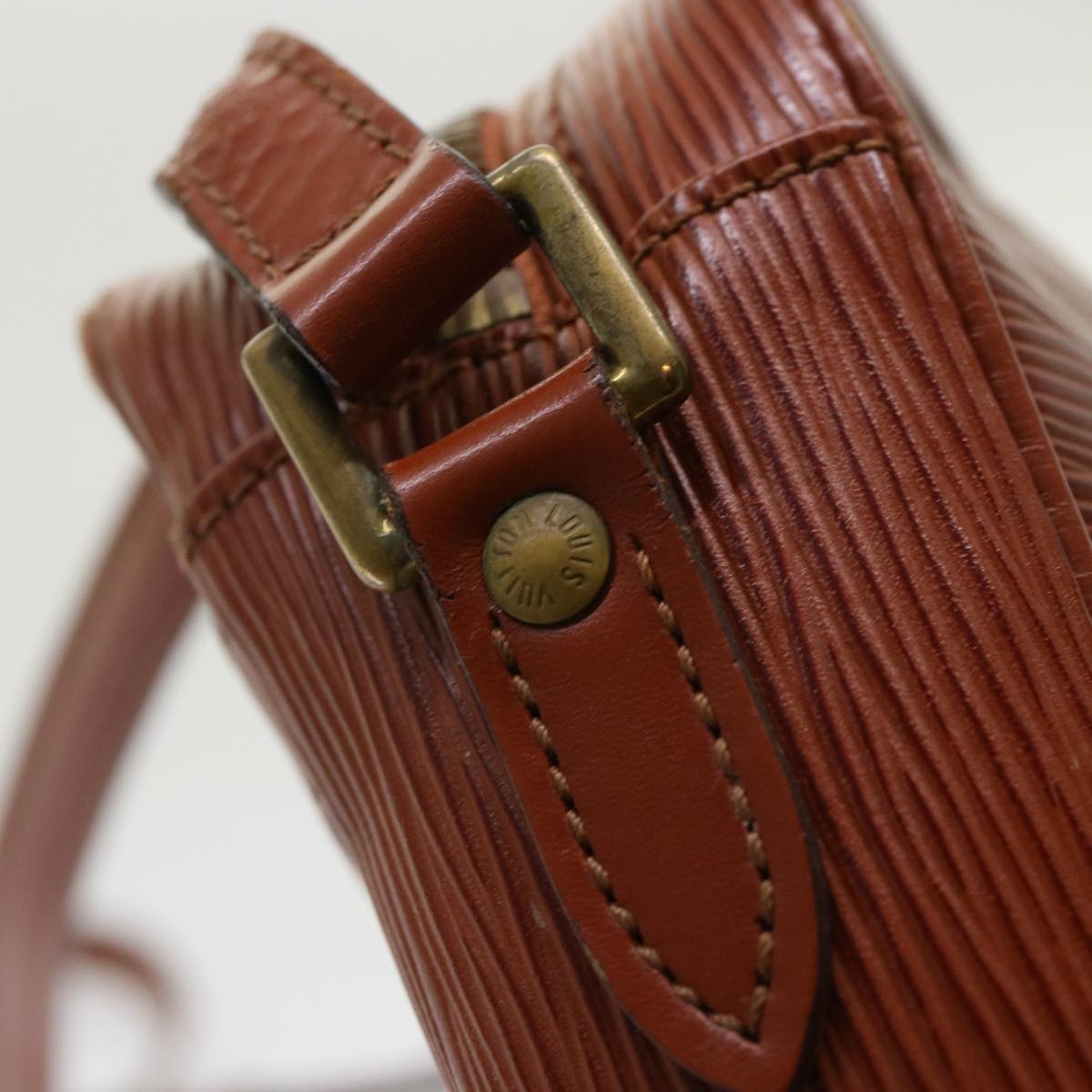 LOUIS VUITTON Epi Trocadero 23 Shoulder Bag Brown M52313 LV 46628