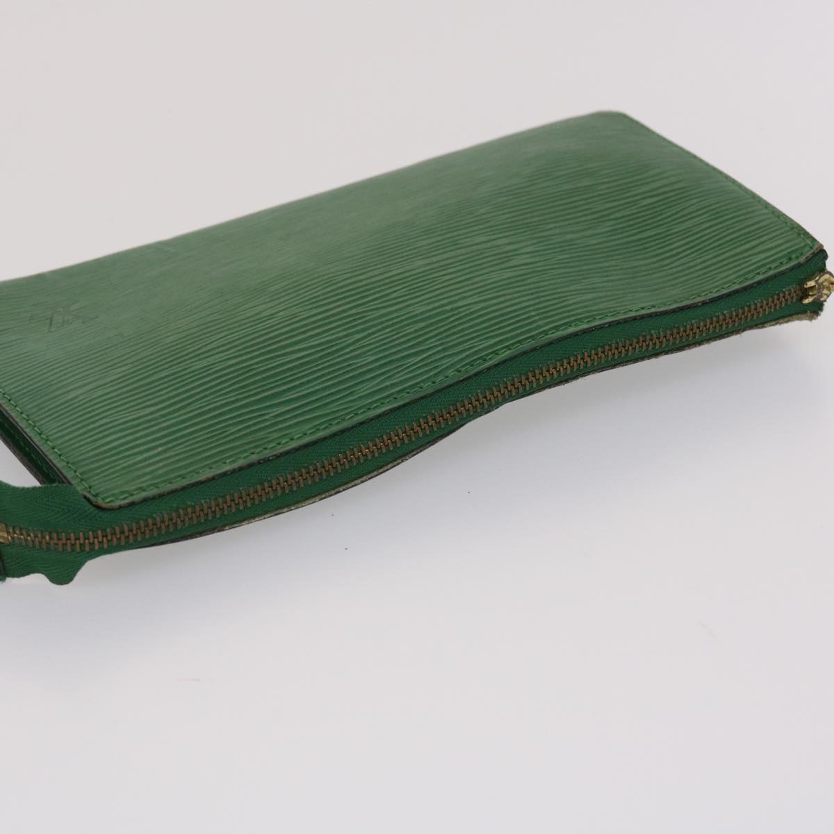 LOUIS VUITTON Epi Pochette Accessoires Pouch Green M52984 LV 46631
