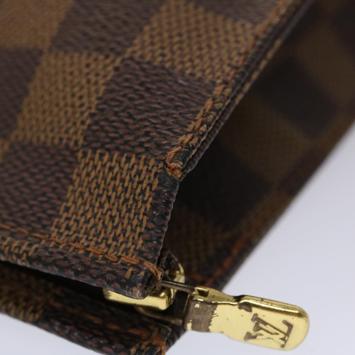 LOUIS VUITTON Damier Ebene Poche Toilette 26 Pouch N47543 LV 46642