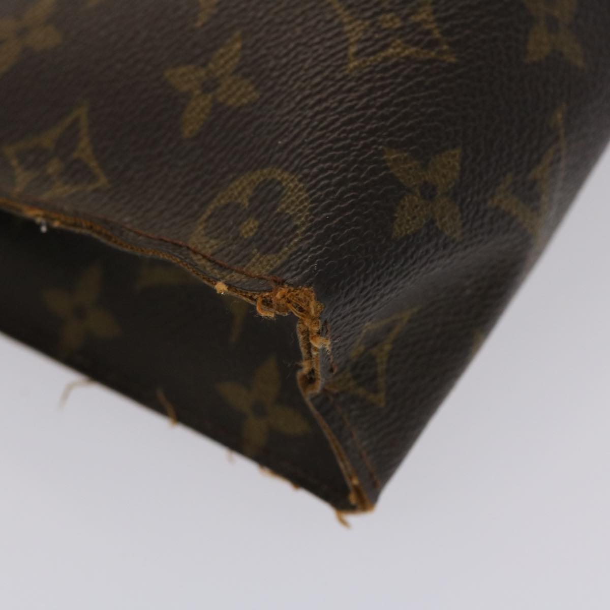 LOUIS VUITTON Monogram Poche Toilette 26 Pouch M47542 LV 46702