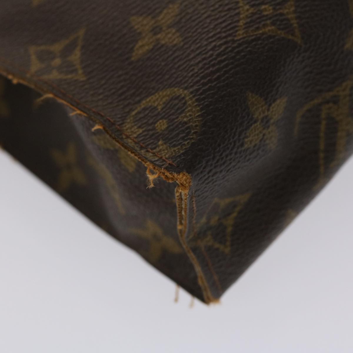 LOUIS VUITTON Monogram Poche Toilette 26 Pouch M47542 LV 46702