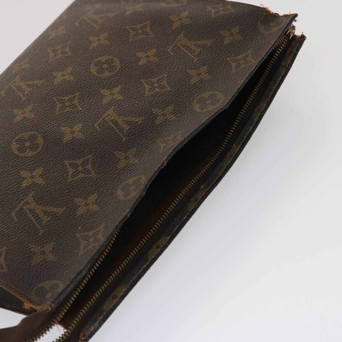 LOUIS VUITTON Monogram Poche Toilette 26 Pouch M47542 LV 46702