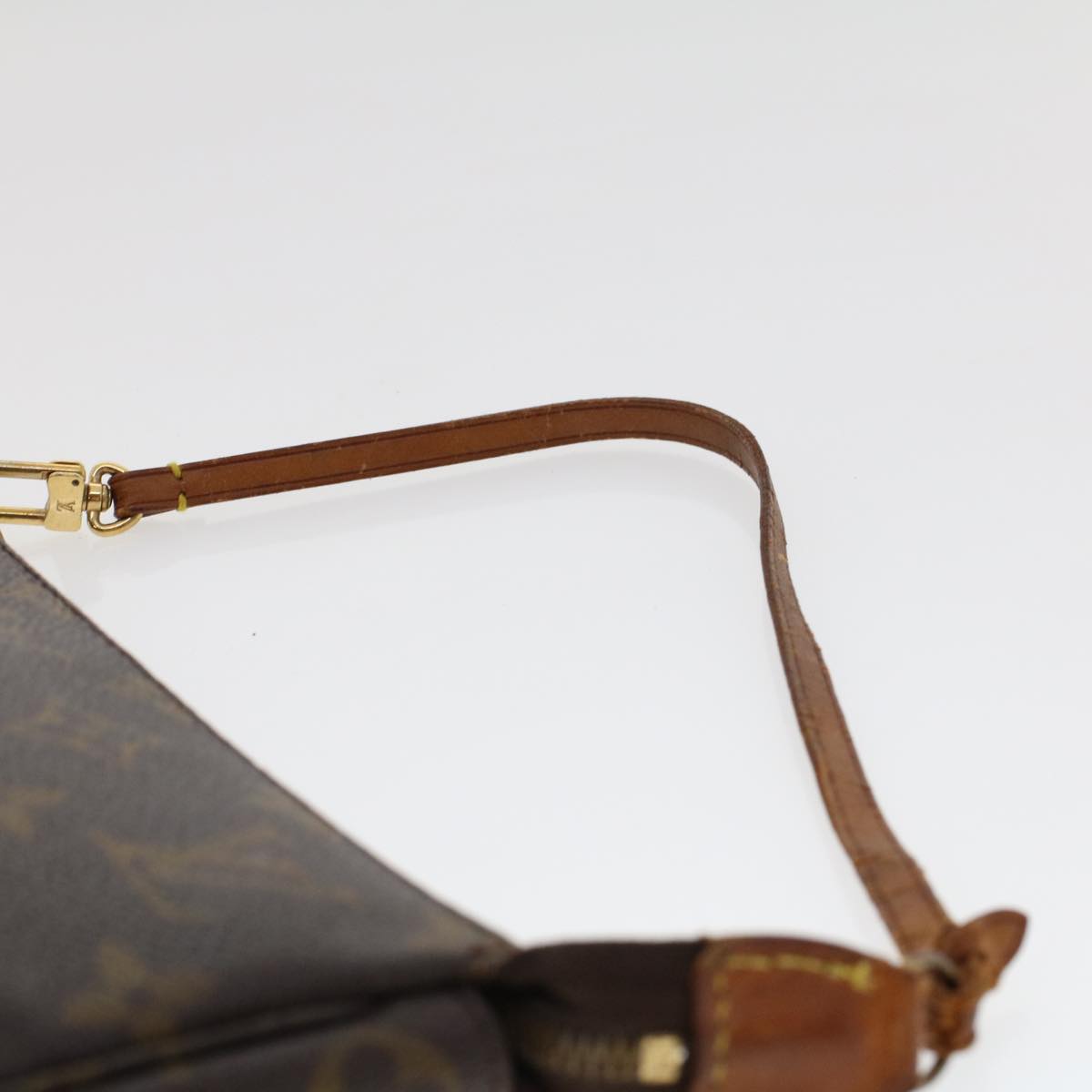 LOUIS VUITTON Monogram Pochette Accessoires Pouch M51980 LV 46704