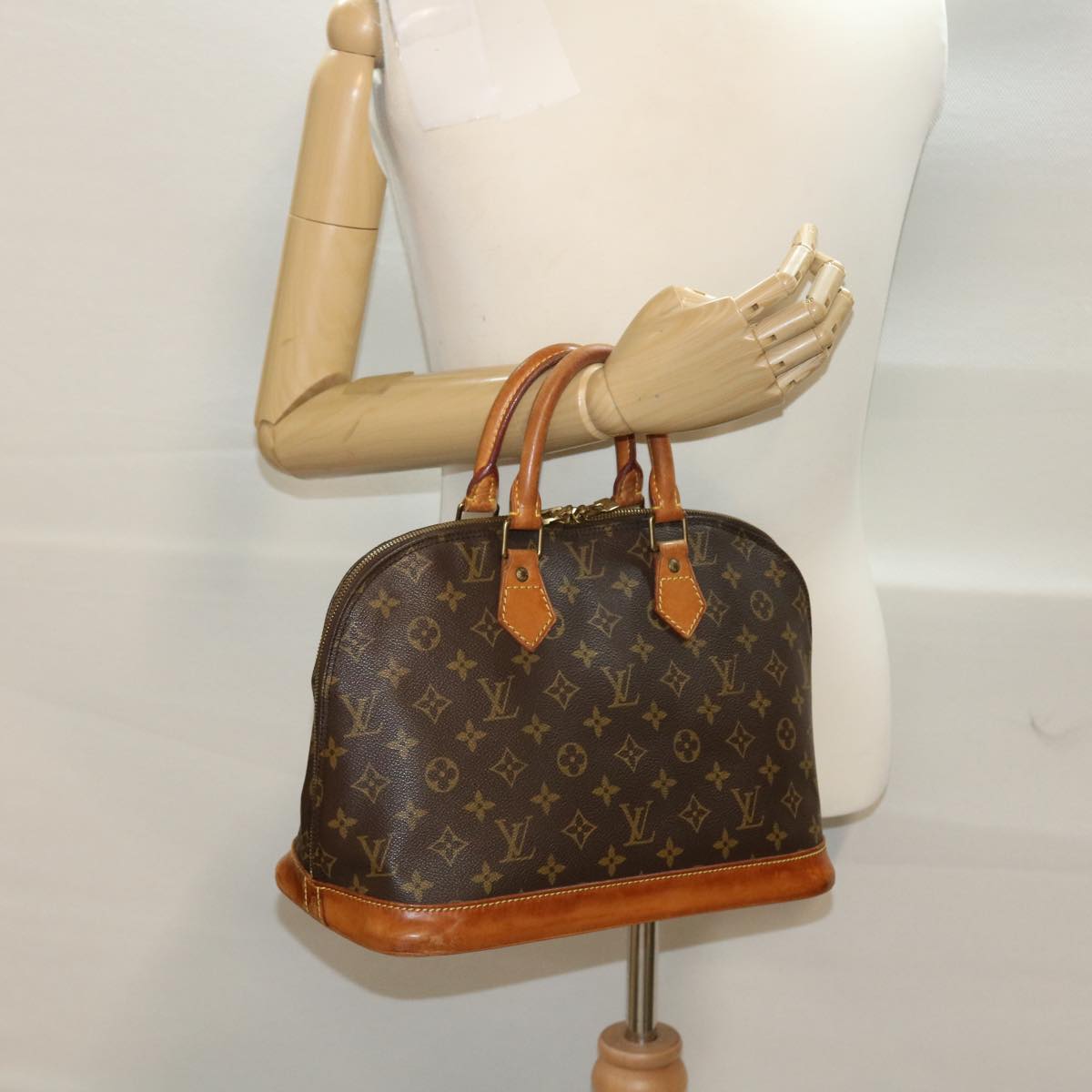 LOUIS VUITTON Monogram Alma Hand Bag M51130 LV 46721