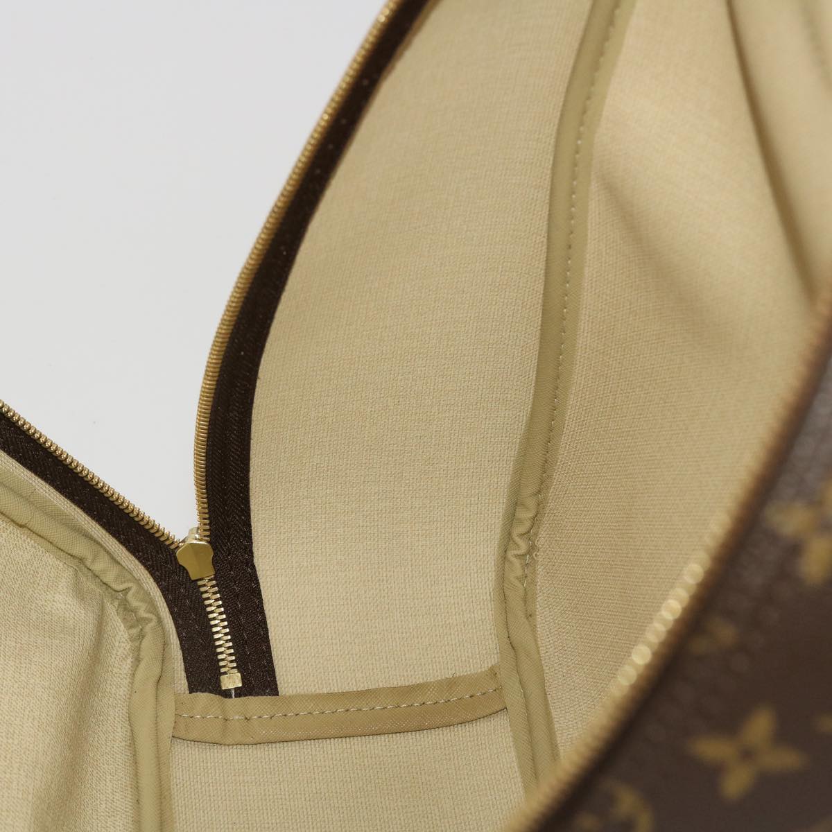 LOUIS VUITTON Monogram Excursion Hand Bag M41450 LV 46725