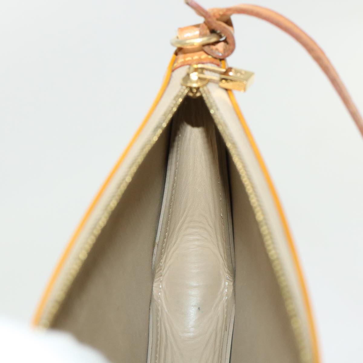 LOUIS VUITTON Monogram Vernis Lexington Accessory Pouch Beige M91010 46755