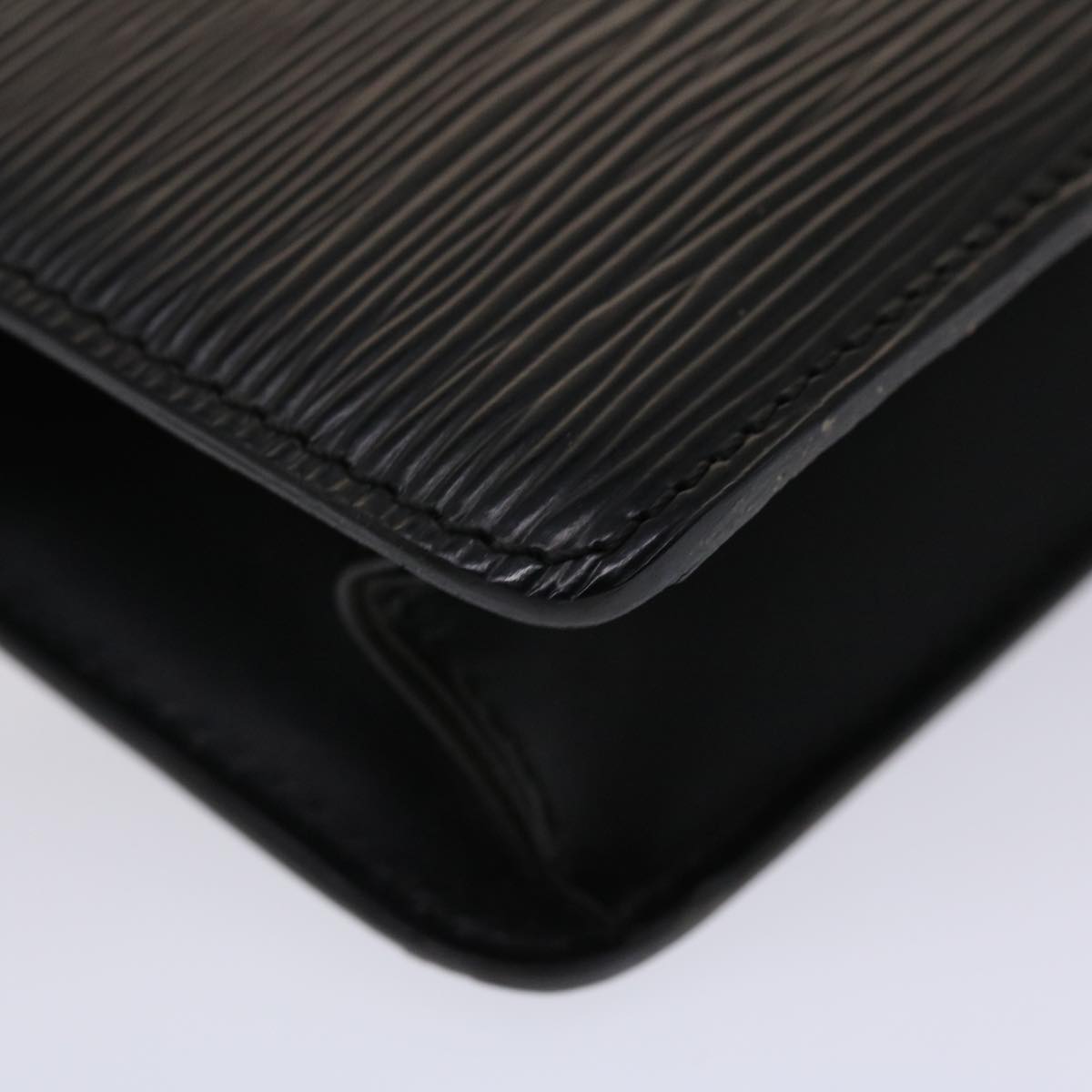 LOUIS VUITTON Epi Pochette Homme Clutch Bag Black M52522 LV 46766