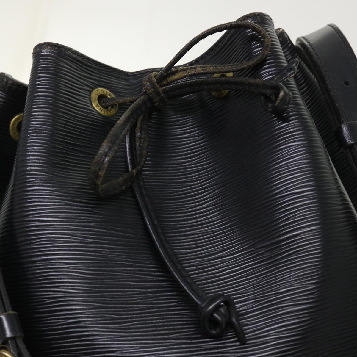 LOUIS VUITTON Epi Noe Shoulder Bag Black M44002 LV 46772