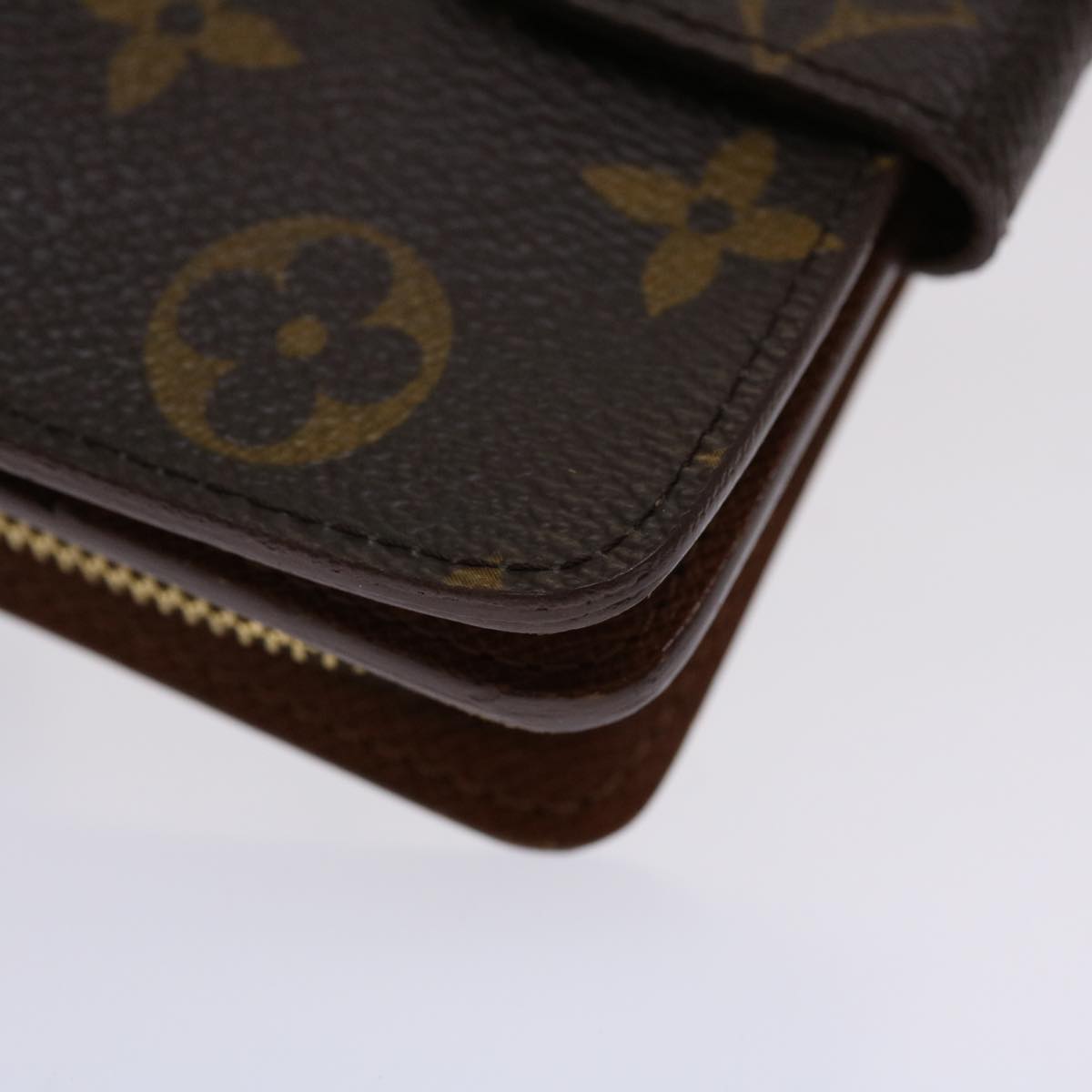 LOUIS VUITTON Monogram Compact Zip Wallet M61667 LV 46781