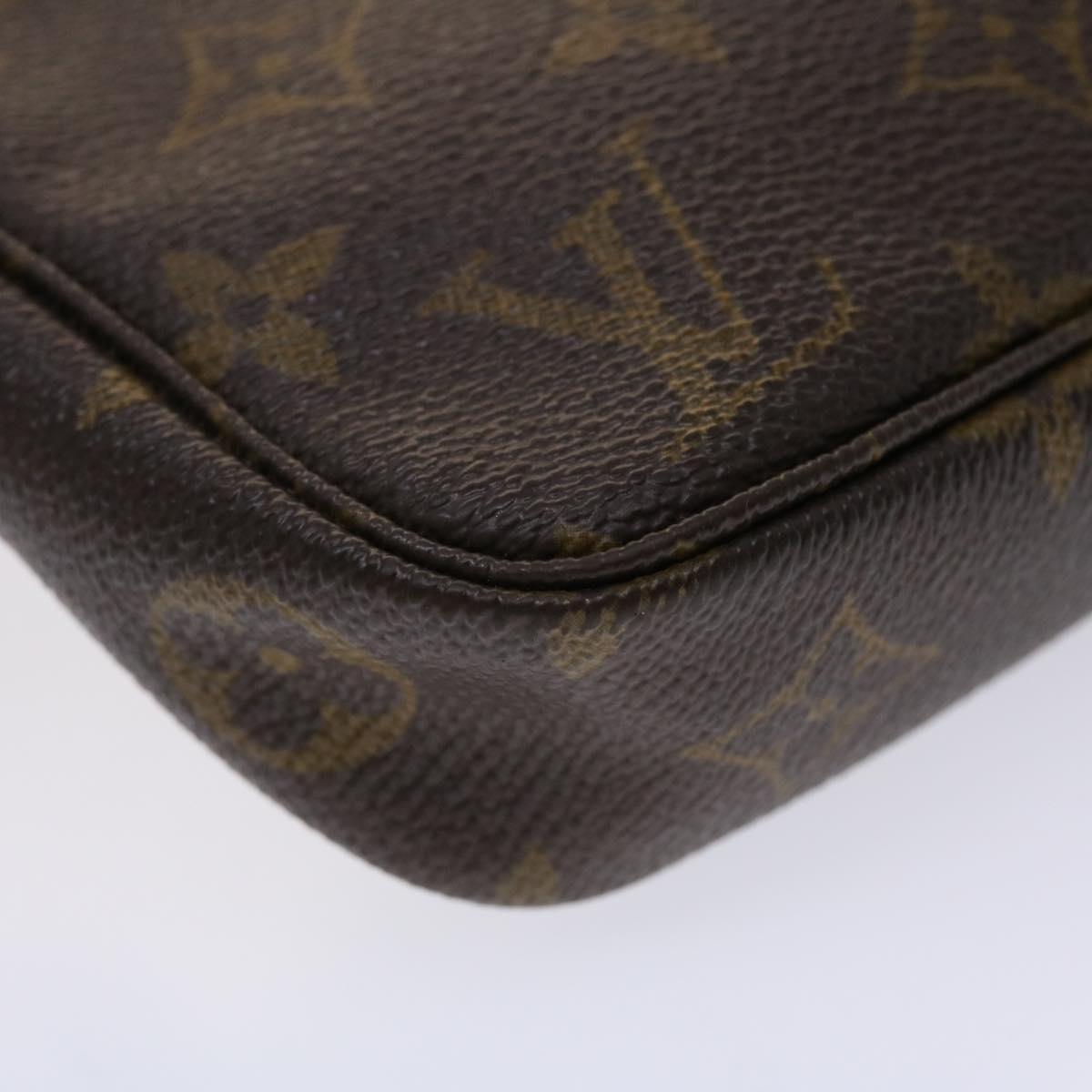 LOUIS VUITTON Monogram Pochette Accessoires Pouch M51980 LV 46782