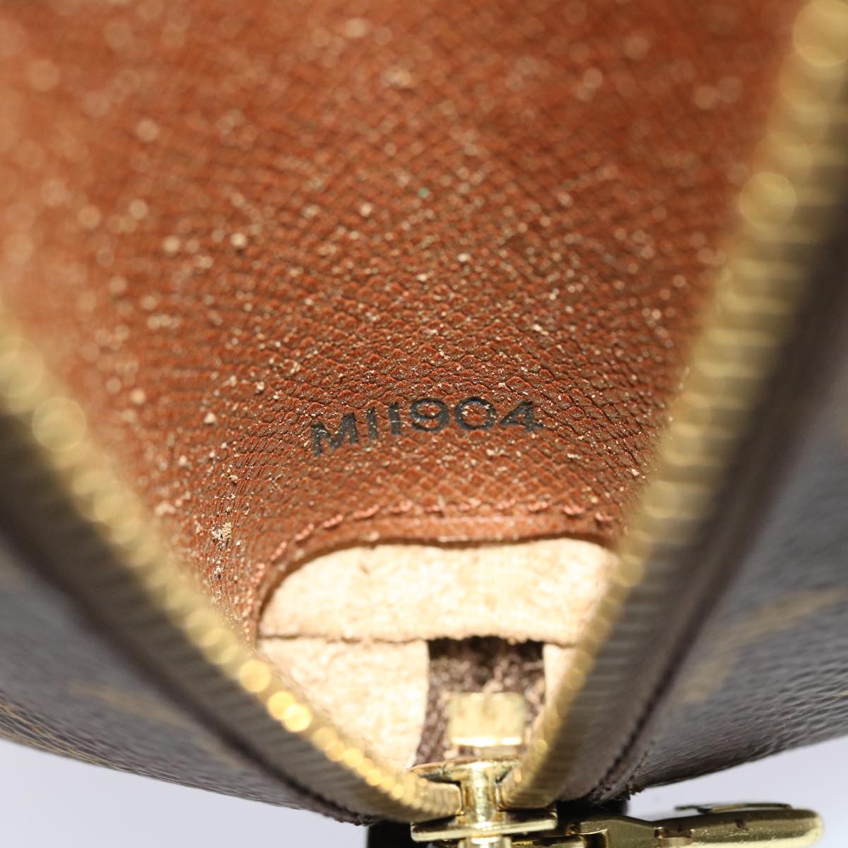 LOUIS VUITTON Monogram Trousse Demi Ronde Cosmetic Pouch M47520 LV 46813