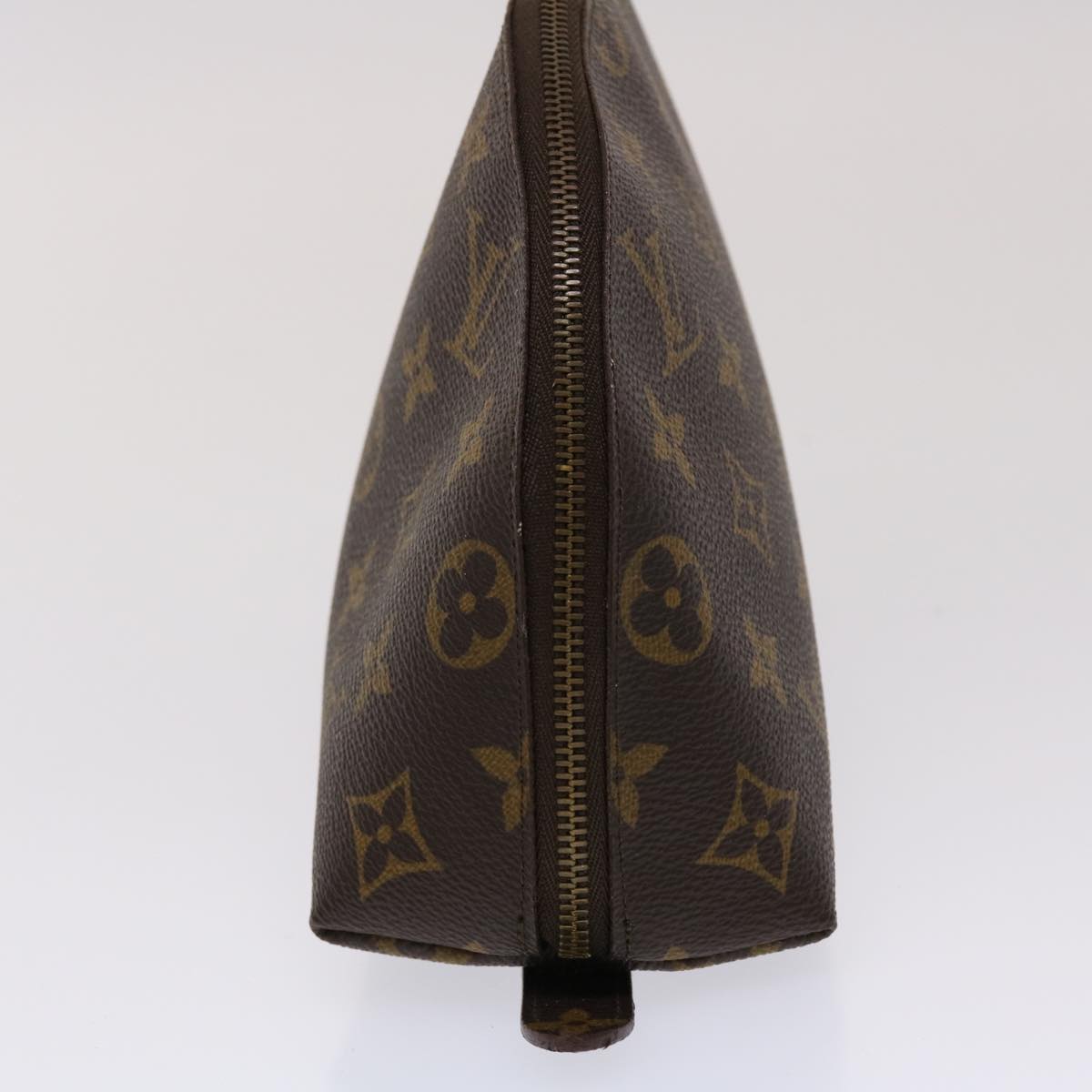 LOUIS VUITTON Monogram Trousse Demi Ronde Cosmetic Pouch M47520 LV 46813