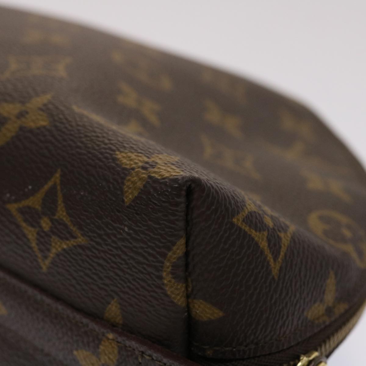 LOUIS VUITTON Monogram Trousse Demi Ronde Cosmetic Pouch M47520 LV 46813
