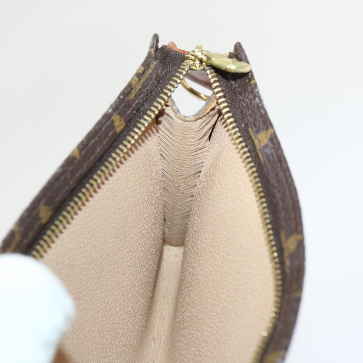 LOUIS VUITTON Monogram Bucket GM Pouch Accessory Pouch LV 46815