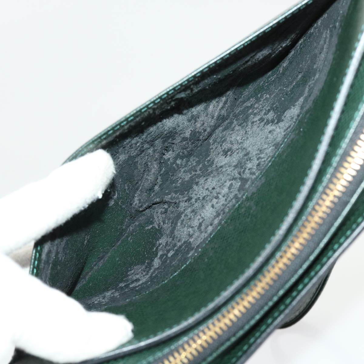 LOUIS VUITTON Taiga Baikal Clutch Bag Epicea M30184 LV 46816