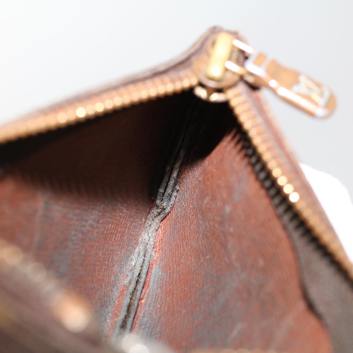 LOUIS VUITTON Monogram Pochette Cles Coin Purse M62650 LV 46820