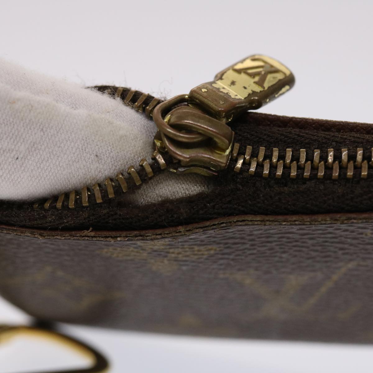 LOUIS VUITTON Monogram Pochette Cles Coin Purse M62650 LV 46828
