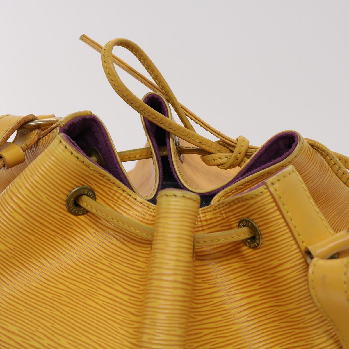 LOUIS VUITTON Epi Petit Noe Shoulder Bag Tassili Yellow M44109 LV 46830