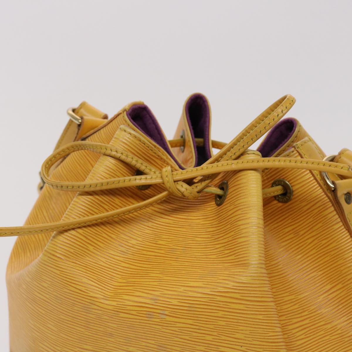 LOUIS VUITTON Epi Petit Noe Shoulder Bag Tassili Yellow M44109 LV 46830