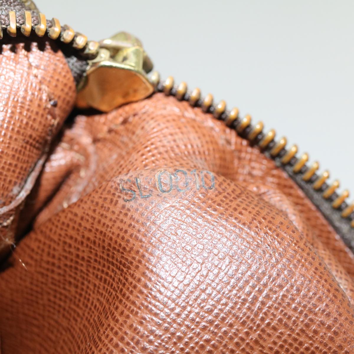 LOUIS VUITTON Monogram Compiegne 28 Clutch Bag M51845 LV 46900