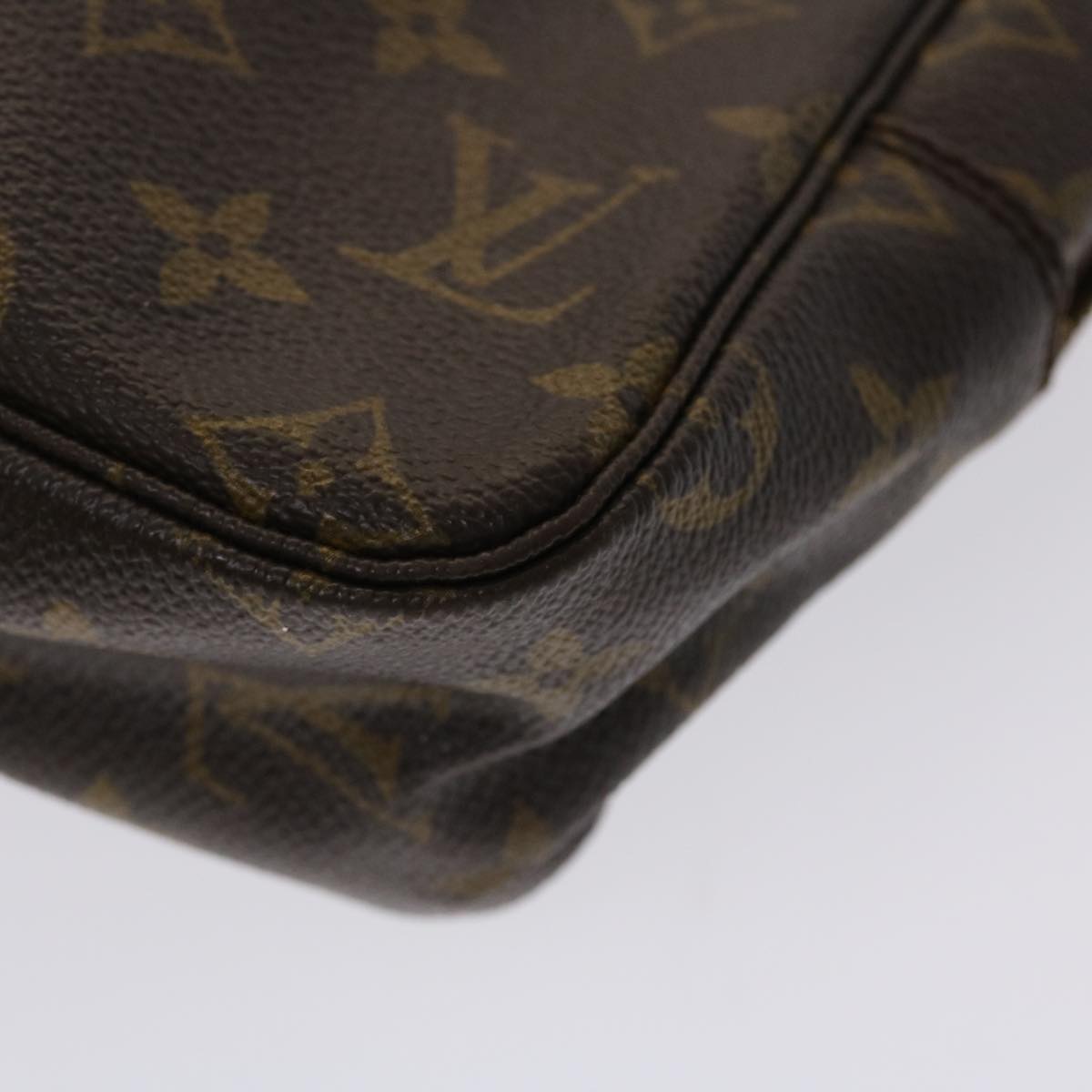 LOUIS VUITTON Monogram Trousse Toilette 28 Clutch Bag M47522 LV 46901