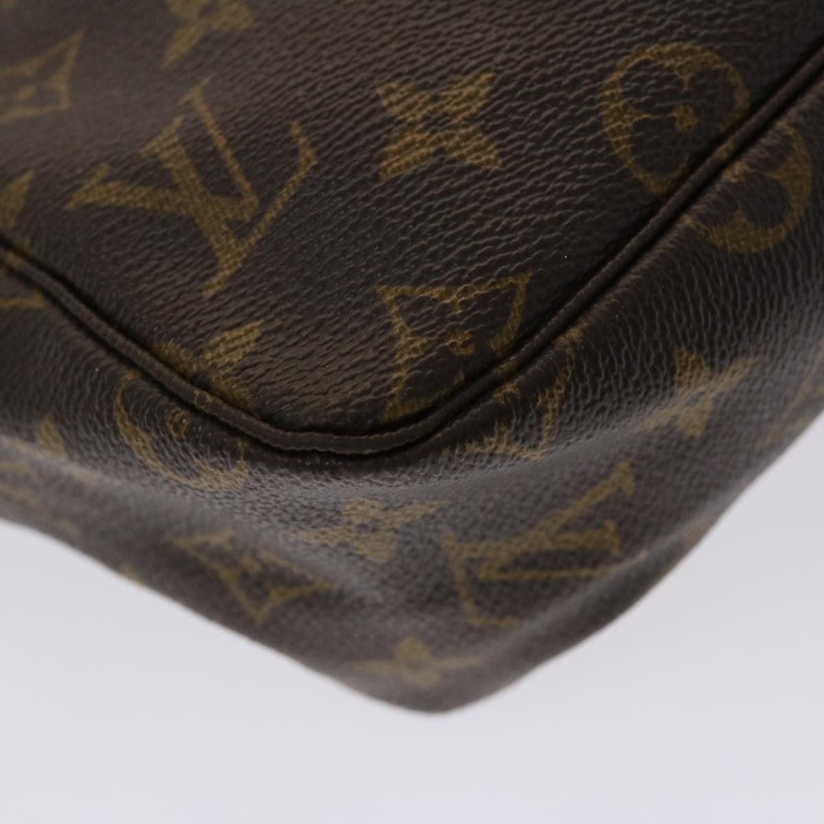 LOUIS VUITTON Monogram Trousse Toilette 28 Clutch Bag M47522 LV 46901
