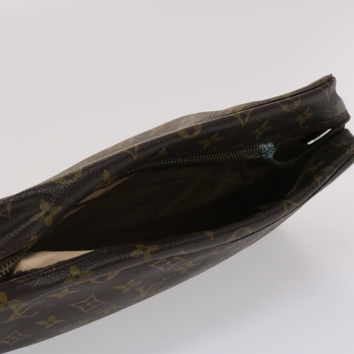 LOUIS VUITTON Monogram Trousse Toilette 28 Clutch Bag M47522 LV 46901