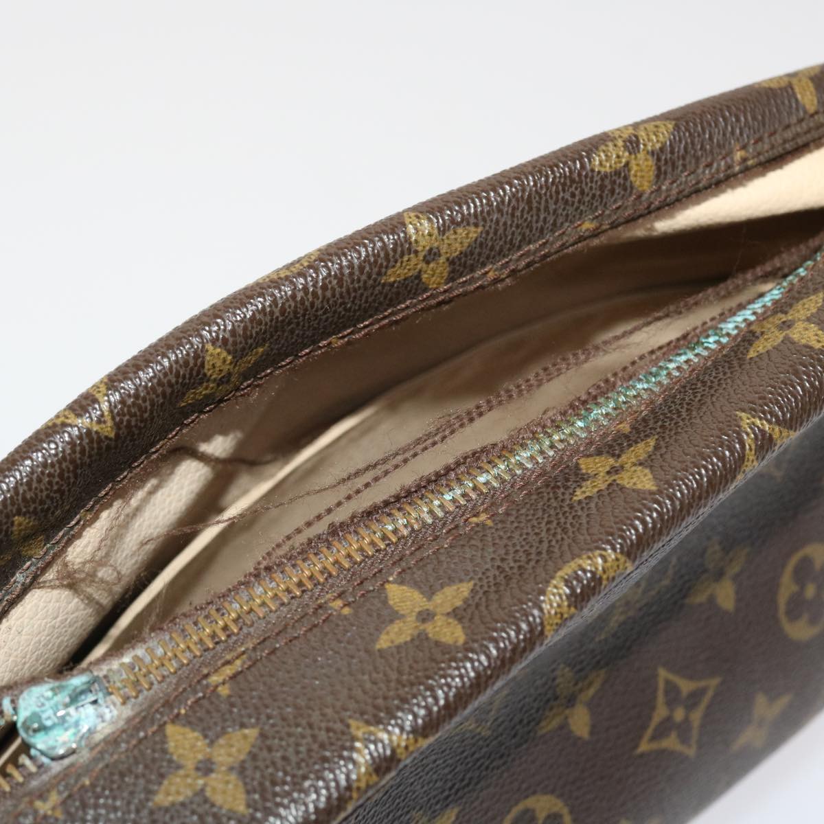 LOUIS VUITTON Monogram Trousse Toilette 28 Clutch Bag M47522 LV 46901