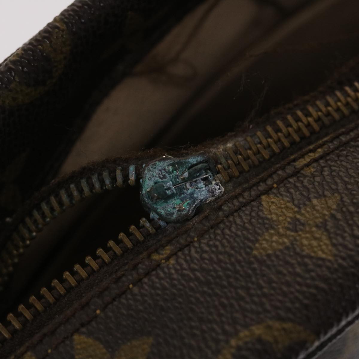 LOUIS VUITTON Monogram Trousse Toilette 28 Clutch Bag M47522 LV 46901
