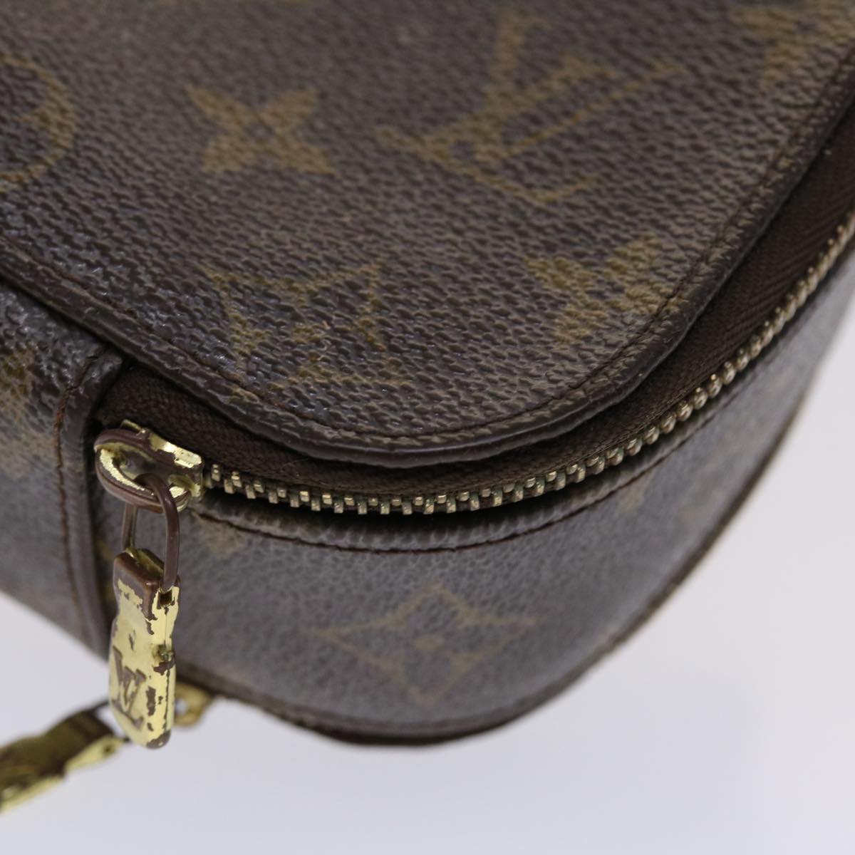 LOUIS VUITTON Monogram Trousse Brush GM Cosmetic Pouch M47505 LV 46904