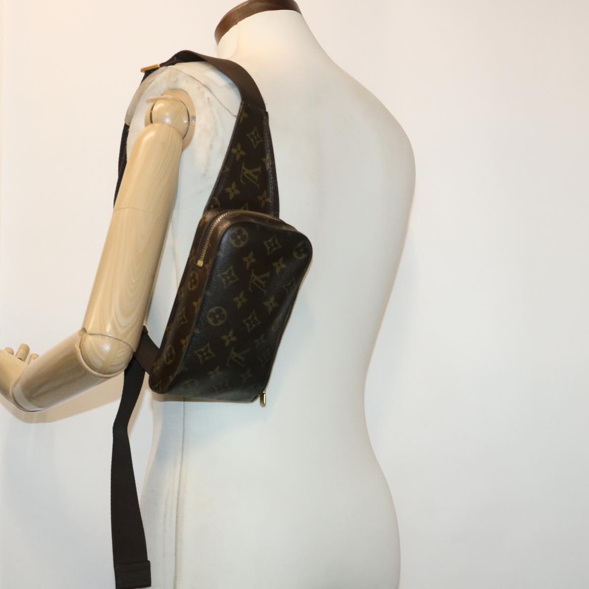 LOUIS VUITTON Monogram Geronimos Shoulder Bag SPO M50211 LV 46913