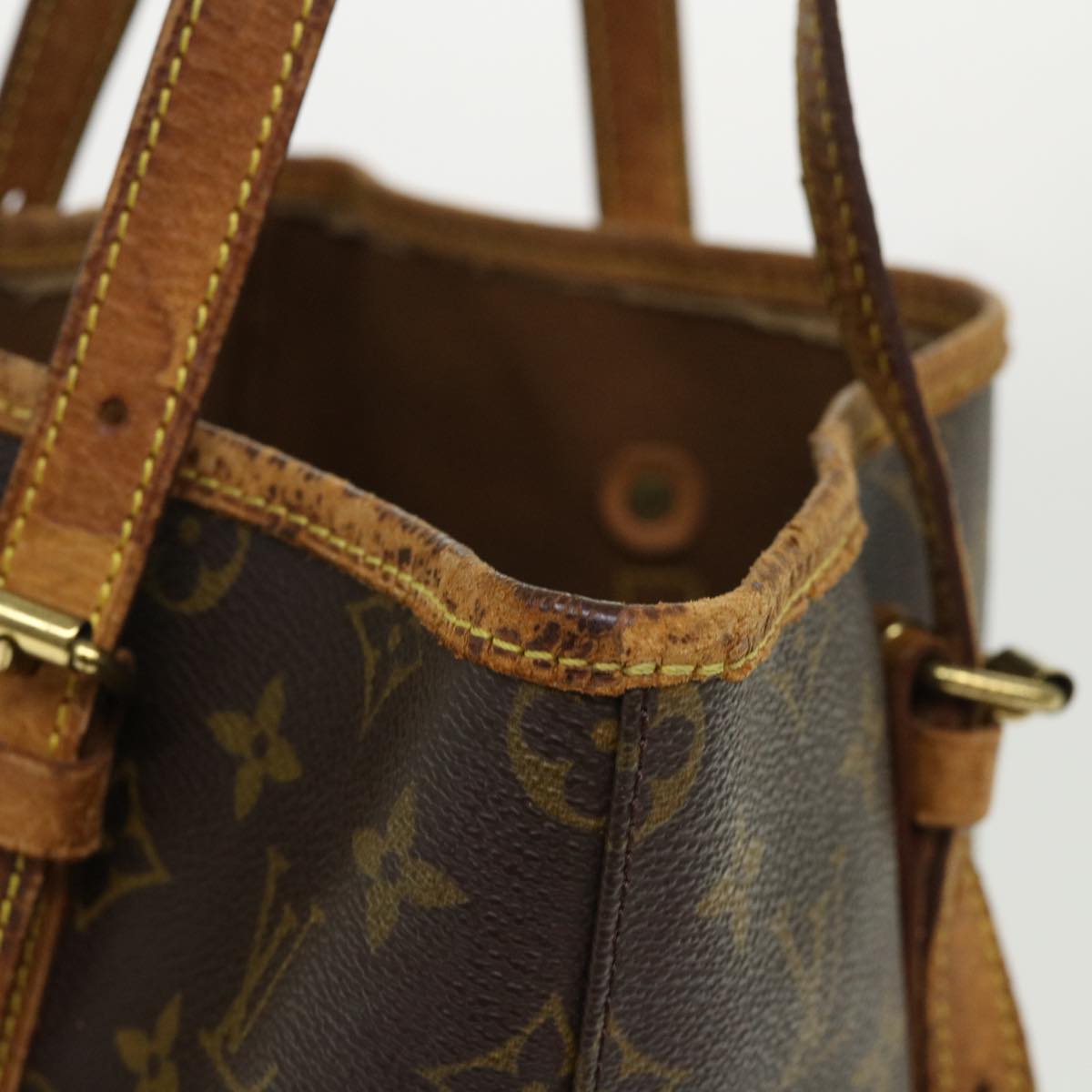 LOUIS VUITTON Monogram Bucket GM Shoulder Bag M42236 LV 46916