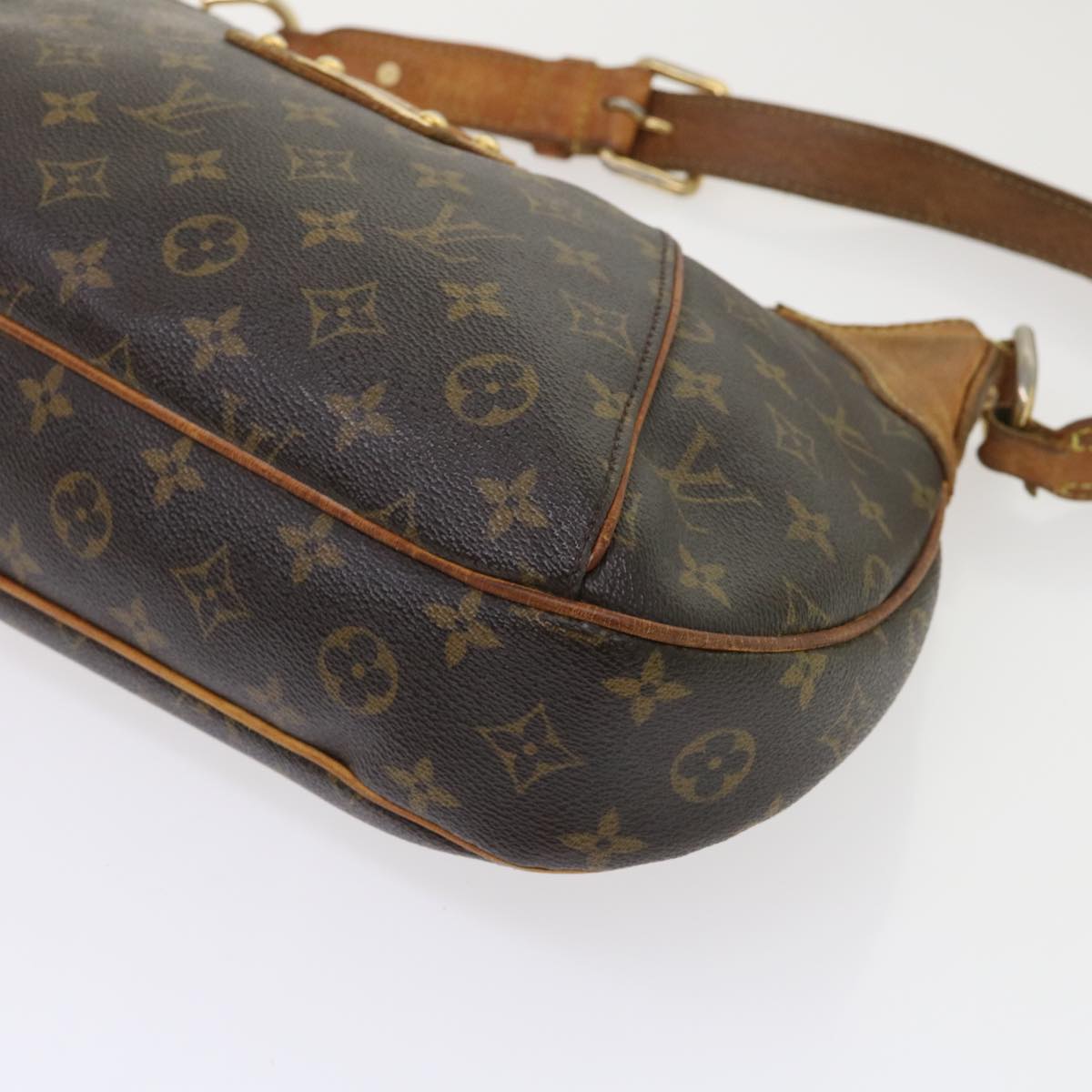 LOUIS VUITTON Monogram Thames GM Shoulder Bag M56383 LV 46920
