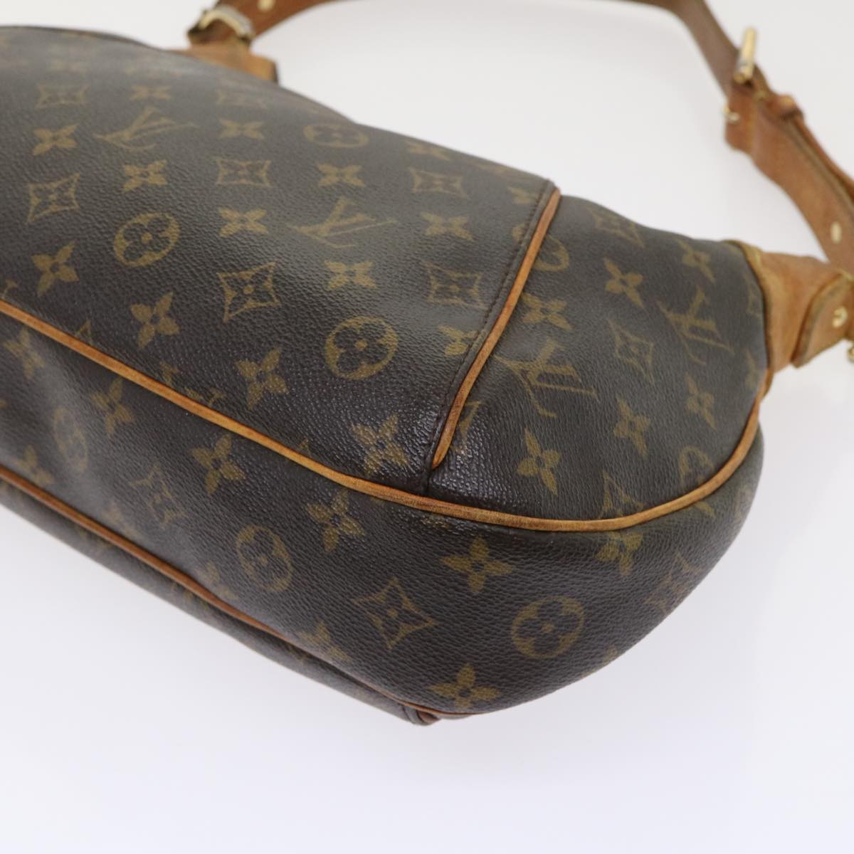 LOUIS VUITTON Monogram Thames GM Shoulder Bag M56383 LV 46920