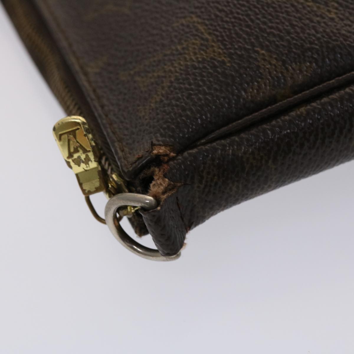 LOUIS VUITTON Monogram Pochette Accessoires Pouch M51980 LV 46988