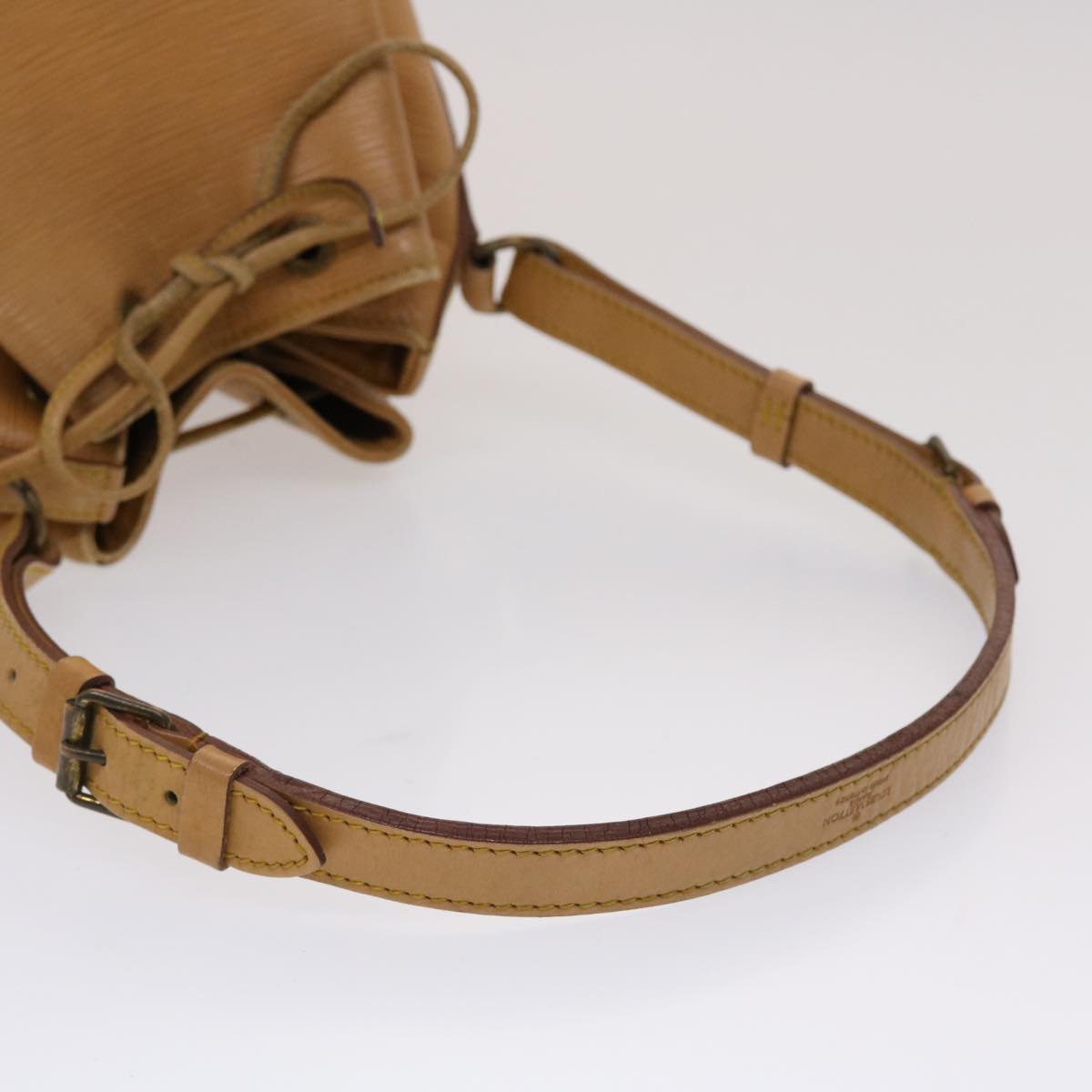 LOUIS VUITTON Epi Petit Noe Shoulder Bag Winnipeg Beige M44106 LV 47036