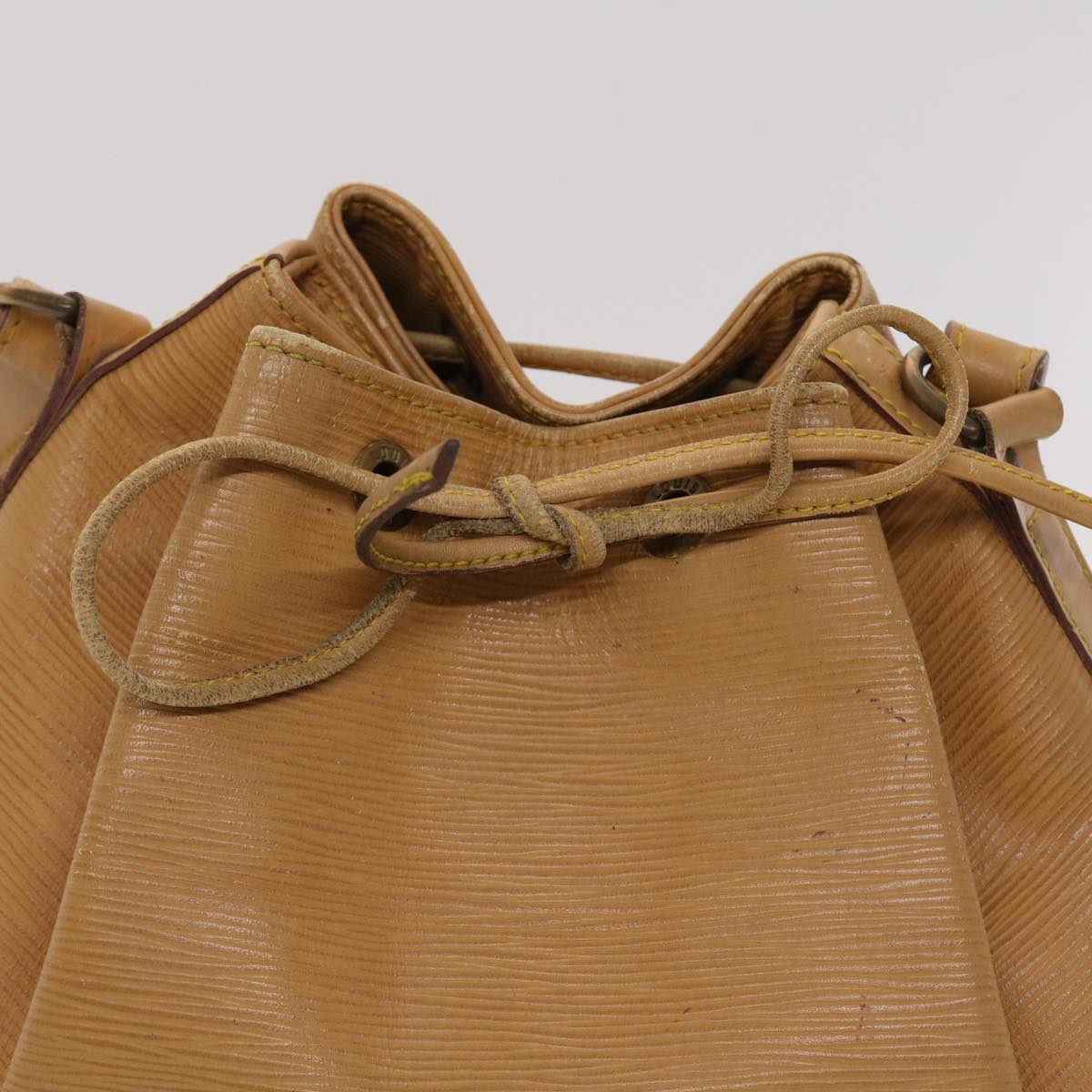 LOUIS VUITTON Epi Petit Noe Shoulder Bag Winnipeg Beige M44106 LV 47036