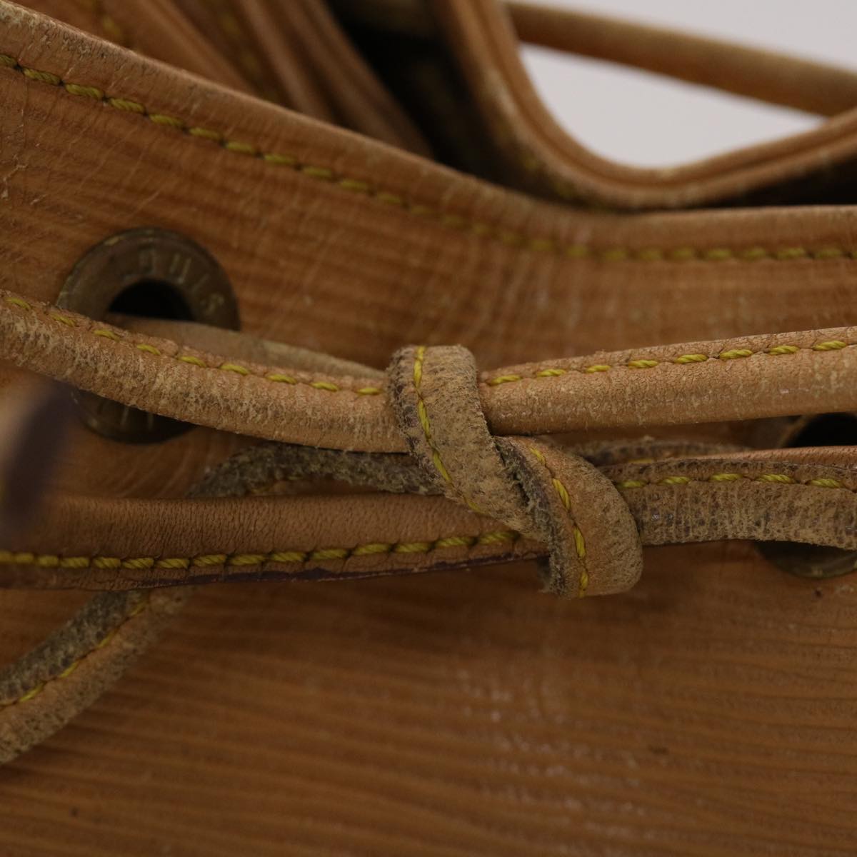 LOUIS VUITTON Epi Petit Noe Shoulder Bag Winnipeg Beige M44106 LV 47036