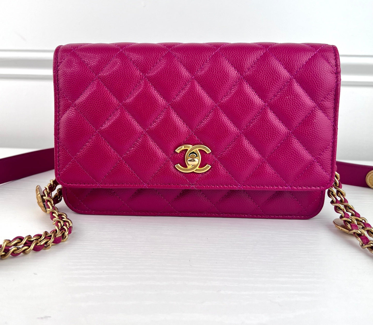 Chanel Chain bag Dark Pink with Gold hardware