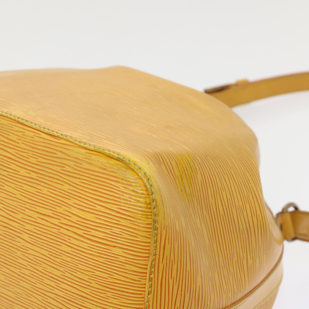LOUIS VUITTON Epi Petit Noe Shoulder Bag Tassili Yellow M44109 LV 47833