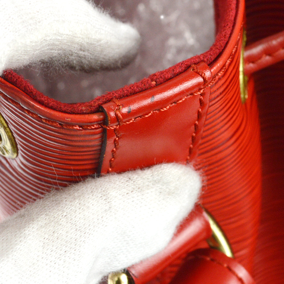 Louis Vuitton 1995 Noe Red Epi M44007