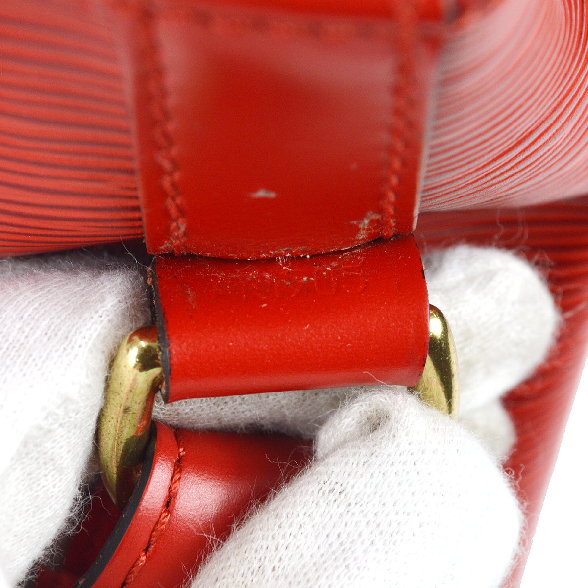 Louis Vuitton 1995 Noe Red Epi M44007