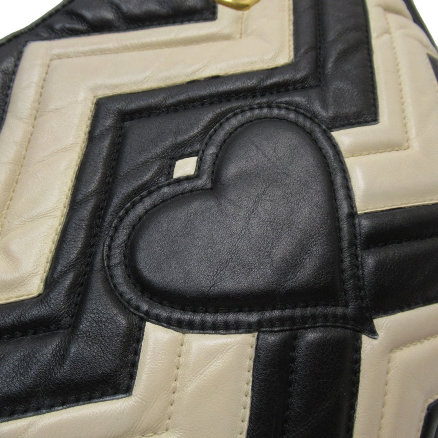 Gucci Marmont  Leather Shoulder Bag ()